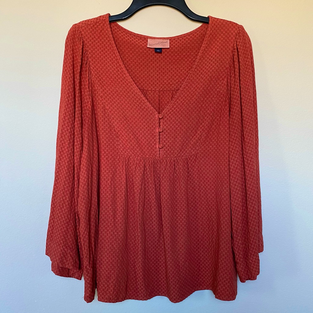 Universal Thread Rust Peasant Top